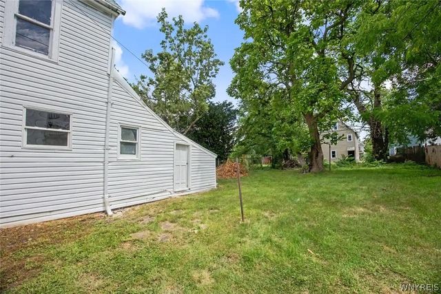 401 Military Road, Buffalo, NY 14207