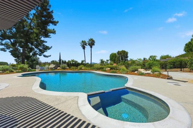 13216 Silver Saddle Lane, Poway, CA 92064