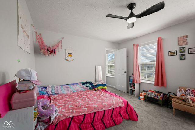 2289 S Moeller Circle, New Palestine, IN 46163
