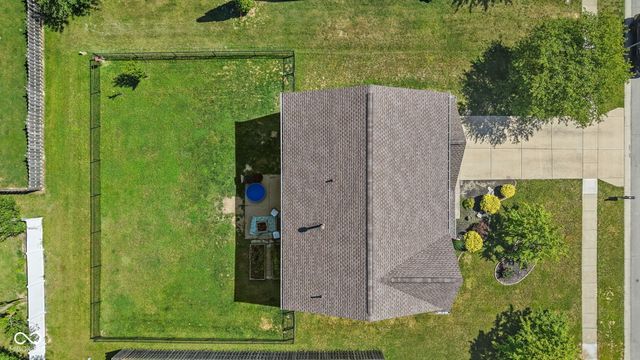 2289 S Moeller Circle, New Palestine, IN 46163