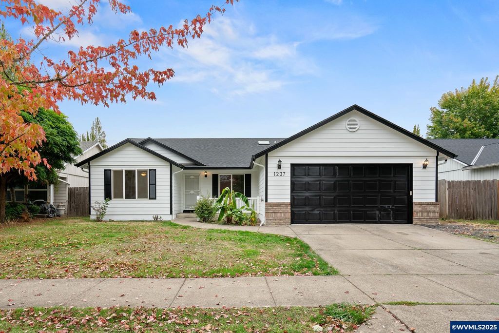 1237 7th St S, Independence, OR 97351