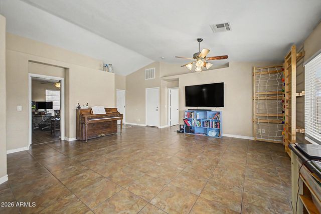 3645 E ROUSAY Drive, San Tan Valley, AZ 85140