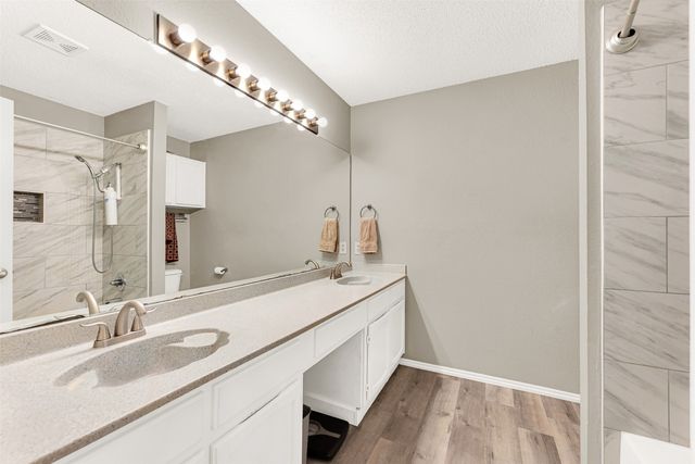 6747 S Creek Drive, Fort Worth, TX 76133