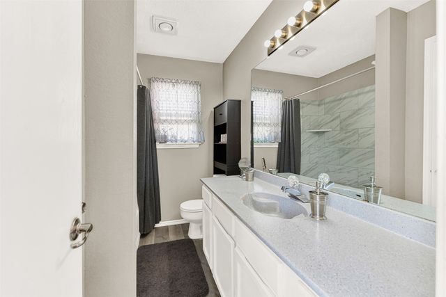 6747 S Creek Drive, Fort Worth, TX 76133