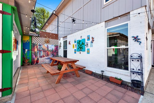 6747 S Creek Drive, Fort Worth, TX 76133