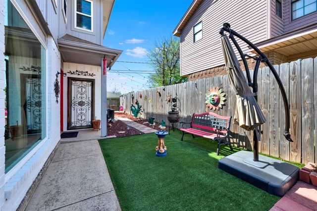 6747 S Creek Drive, Fort Worth, TX 76133