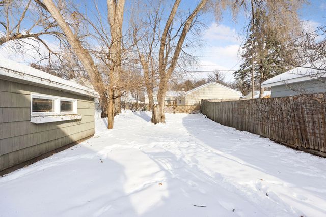 1913 Morgan Avenue, Saint Paul, MN 55116