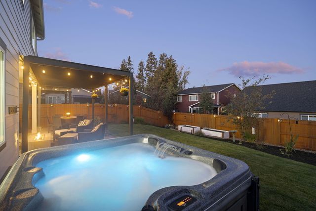 61394 Coachman Way, Bend, OR 97702