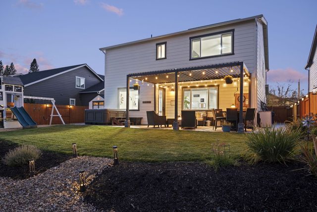 61394 Coachman Way, Bend, OR 97702