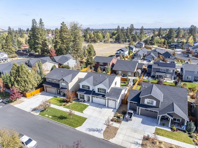 61394 Coachman Way, Bend, OR 97702