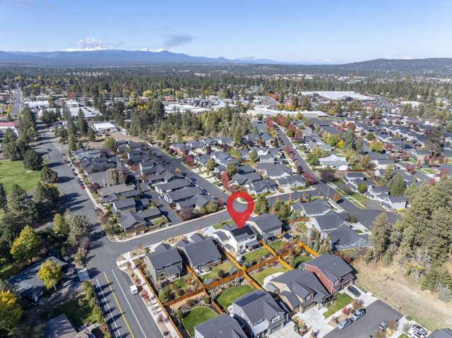 61394 Coachman Way, Bend, OR 97702