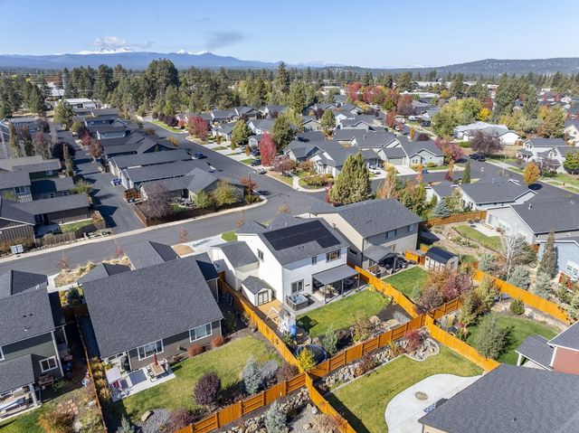 61394 Coachman Way, Bend, OR 97702