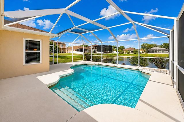 6143 42ND STREET CIRCLE E, Bradenton, FL 34203