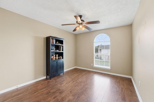 26905 Faircourt Drive, Kingwood, TX 77339