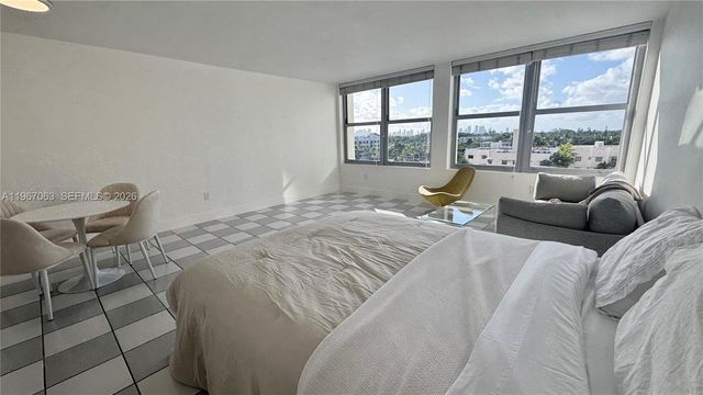 2899 Collins Ave 740, Miami Beach, FL 33140