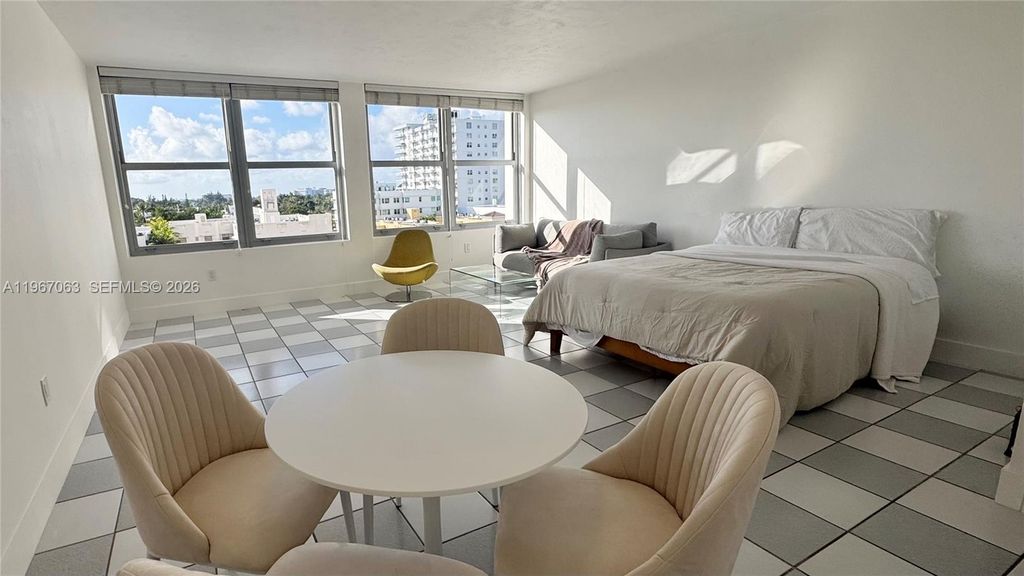 2899 Collins Ave 740, Miami Beach, FL 33140