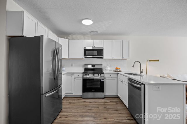 2 Meadow Glen Drive, Fletcher, NC 28732