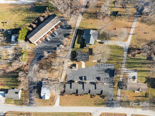 2 Meadow Glen Drive, Fletcher, NC 28732