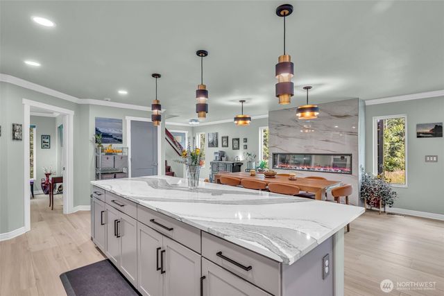 103 W Lamezia Terme Place, Shelton, WA 98584
