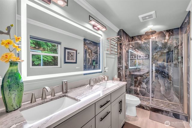 103 W Lamezia Terme Place, Shelton, WA 98584