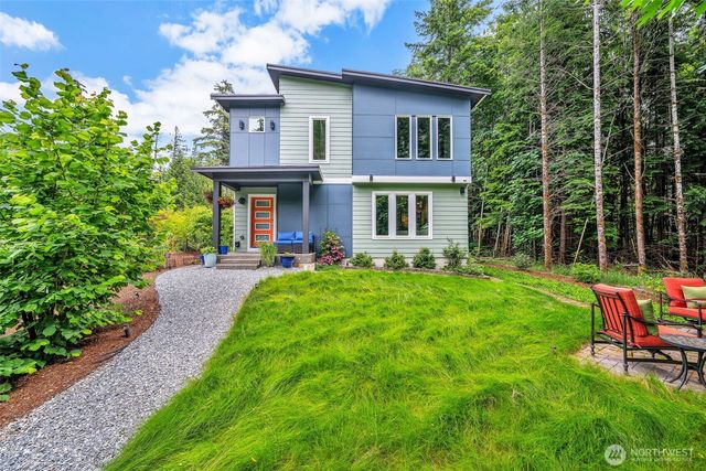 103 W Lamezia Terme Place, Shelton, WA 98584