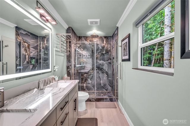 103 W Lamezia Terme Place, Shelton, WA 98584