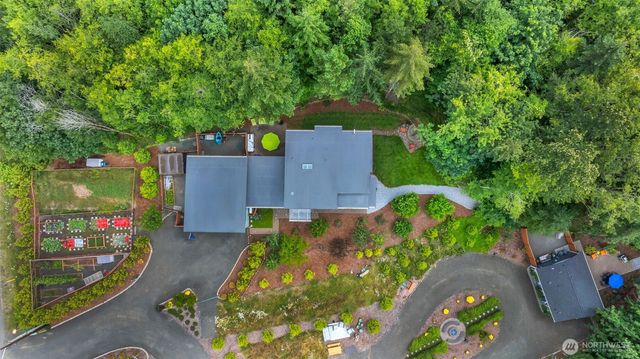 103 W Lamezia Terme Place, Shelton, WA 98584
