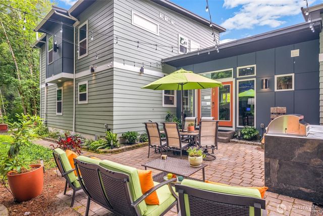 103 W Lamezia Terme Place, Shelton, WA 98584