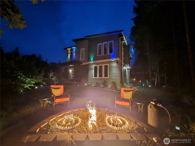 103 W Lamezia Terme Place, Shelton, WA 98584