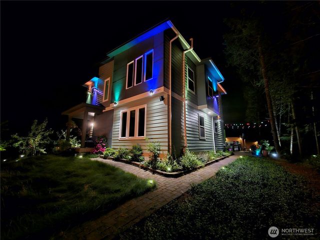 103 W Lamezia Terme Place, Shelton, WA 98584