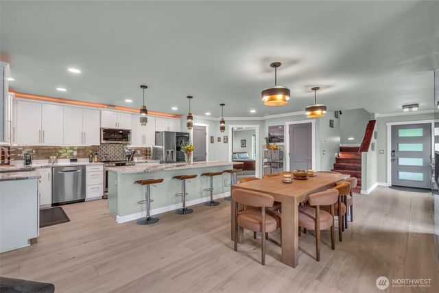 103 W Lamezia Terme Place, Shelton, WA 98584