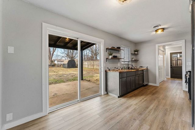 1004 N 30th Street, Rogers, AR 72756