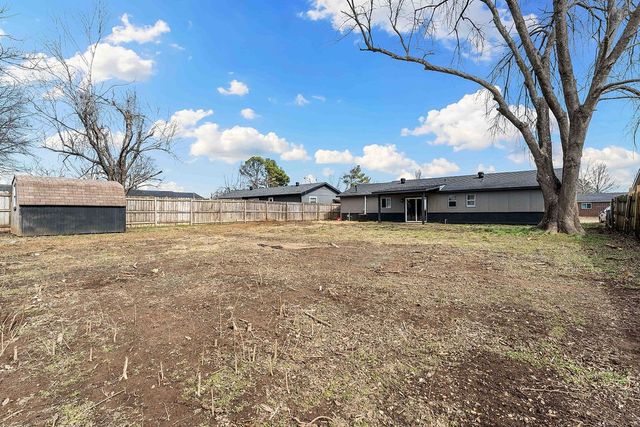 1004 N 30th Street, Rogers, AR 72756