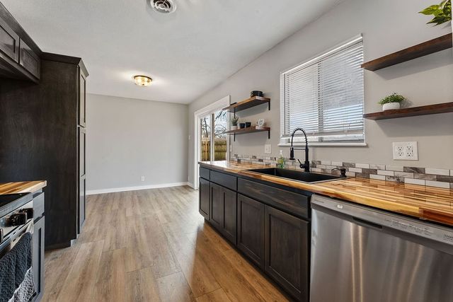 1004 N 30th Street, Rogers, AR 72756