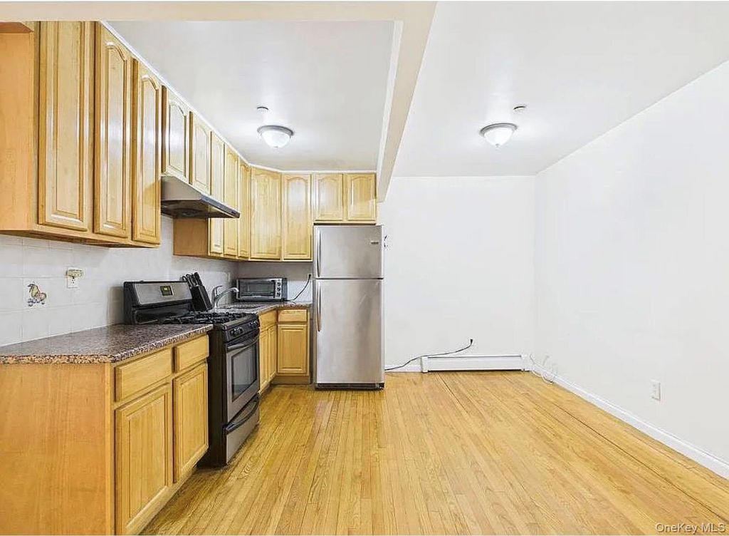 4135 67th 2A, Woodside, NY 11377 — exterior
