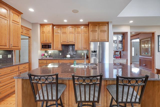 3654 Yuma Lane N, Plymouth, MN 55446