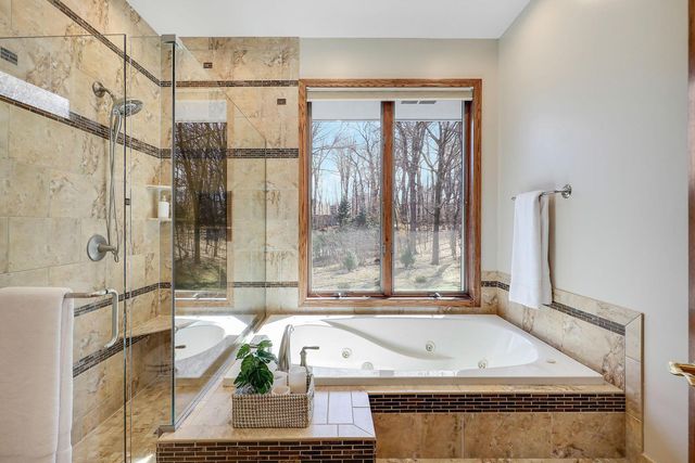 3654 Yuma Lane N, Plymouth, MN 55446