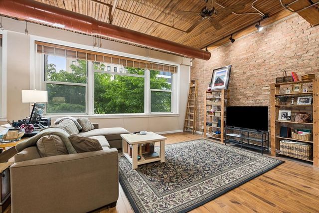 900 S Wabash Avenue 206, Chicago, IL 60605
