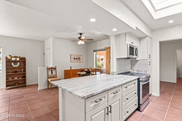 845 N Calle Canela, Green Valley, AZ 85614