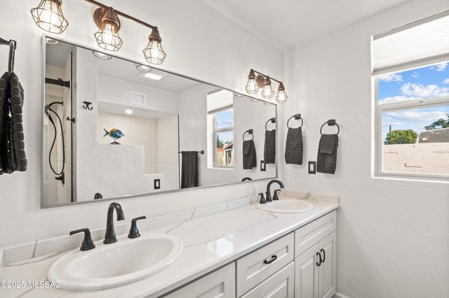 845 N Calle Canela, Green Valley, AZ 85614