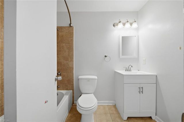 3803 Peach Orchard CIR, Portsmouth, VA 23703