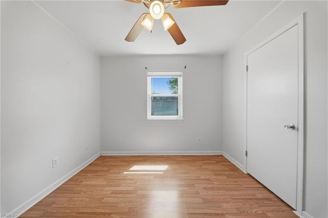 3803 Peach Orchard CIR, Portsmouth, VA 23703