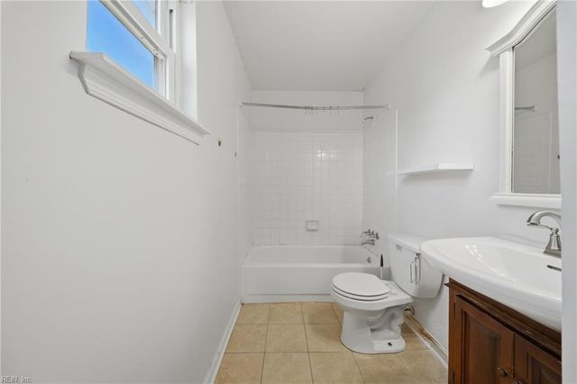 3803 Peach Orchard CIR, Portsmouth, VA 23703