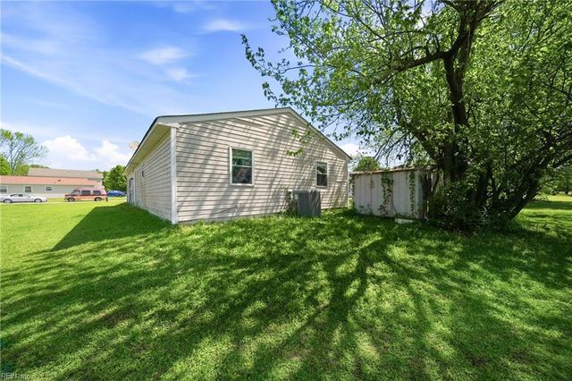 3803 Peach Orchard CIR, Portsmouth, VA 23703