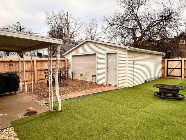 868 Bellemeade Avenue, Evansville, IN 47713