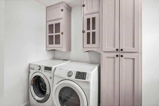 906 SE G Street, Bentonville, AR 72712