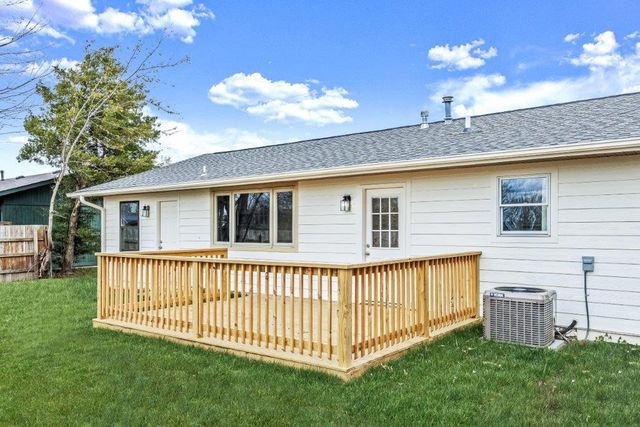 906 SE G Street, Bentonville, AR 72712