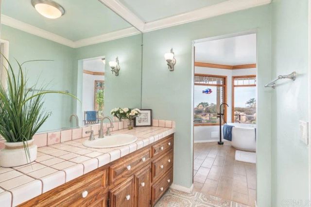 6490 Rainbow Heights Road, Fallbrook, CA 92028