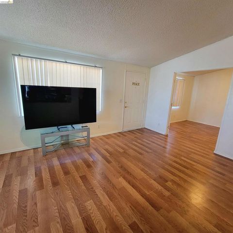 55 Pacifica Ave., Bay Point, CA 94565
