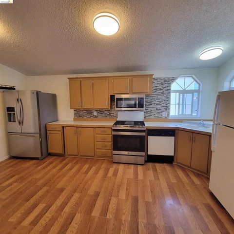 55 Pacifica Ave., Bay Point, CA 94565
